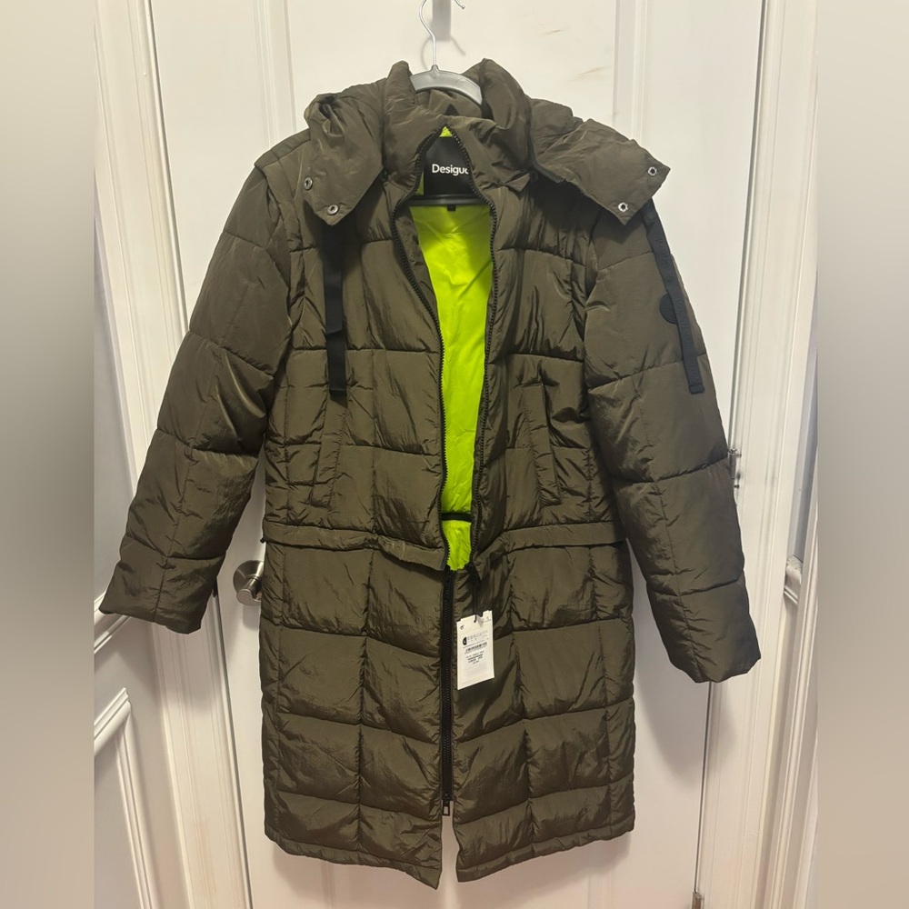 NWT  -Two coats in one! DESIGUAL COAT Dark Green Size L